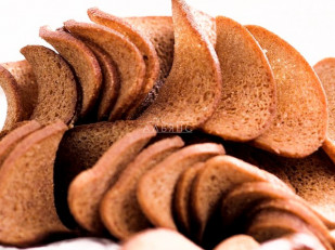 Сыр к пиву: Ресторанные гренки с чесноком