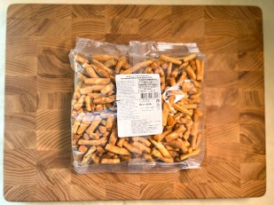 Чичарроны со вкусом холодца и хрена: Сыр копченый на ольхе 