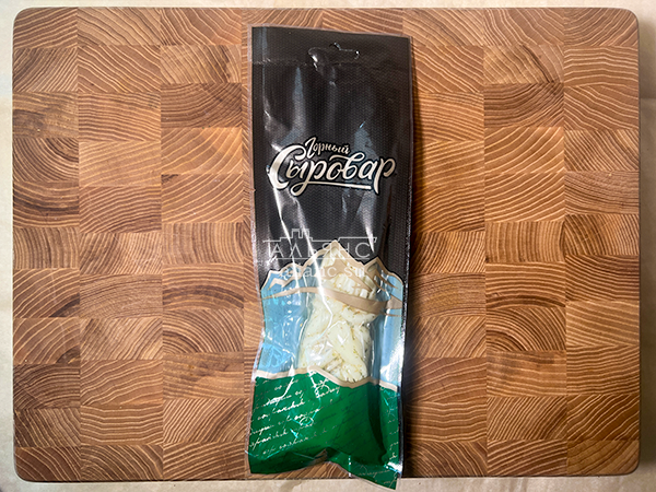 Сыр 100 гр ГОРНЫЙ СЫРОВАР (Косичка с укропом и чесноком) в Таганроге