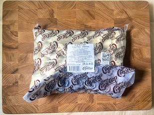 Сыр Чечил паутинка (васаби)  500 гр.: Сыр 1 кг ГОРНЫЙ СЫРОВАР (Бочонок с укропом и чесноком)