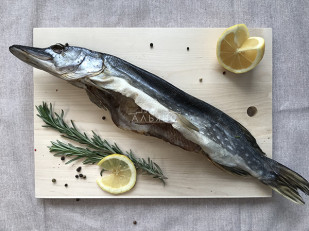 Сыр Чечил паутинка (зелень чеснок)  500 гр.: Щука вяленая